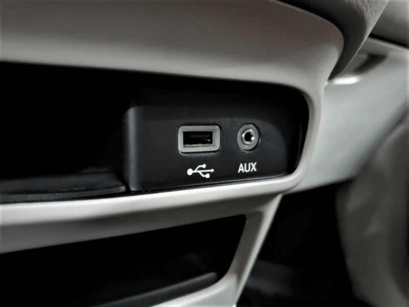 2017 Chrysler Pacifica LX Bluetooth 169 B/W northeastNOW