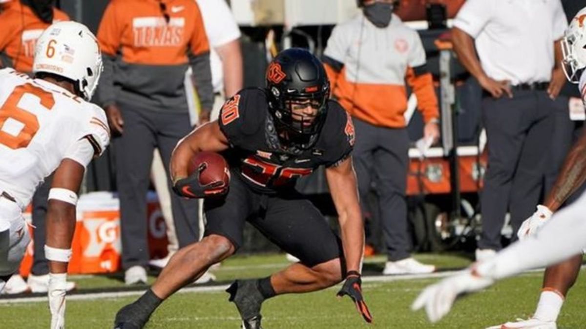 Oklahoma State running back Chuba Hubbard opts out