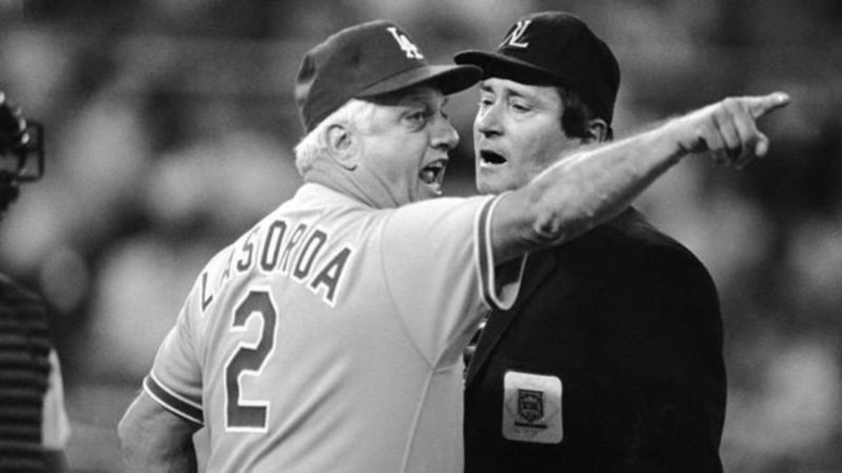 Hall of Fame Dodgers manager Tommy Lasorda dies at 93