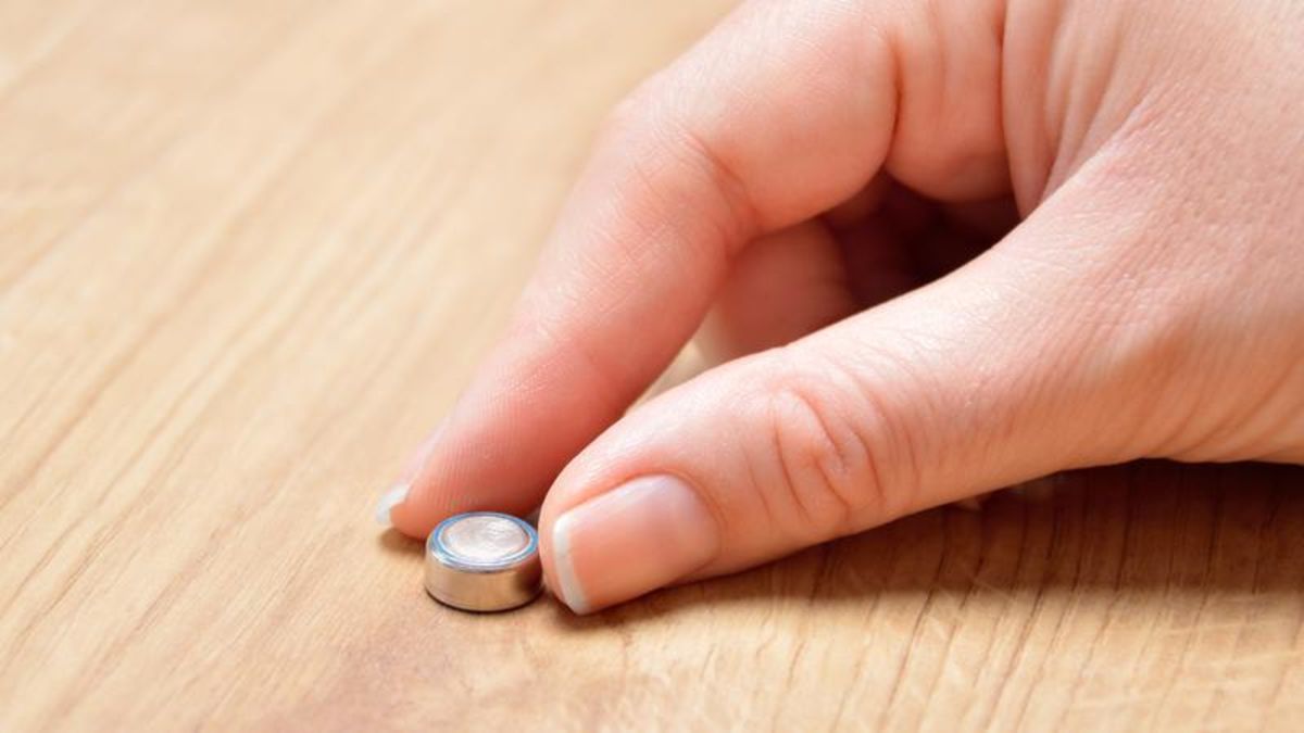 Swallowing button batteries can cause serious injury, AHS warns