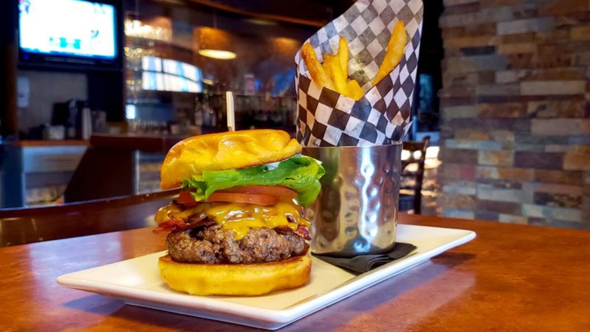 BRANDED BURGER CO, Waxahachie - Photos & Restaurant Reviews - Order Online  Food Delivery - Tripadvisor