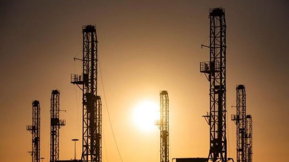 OPEC and allies agree to gradually boost crude oil output | CFJC Today ...