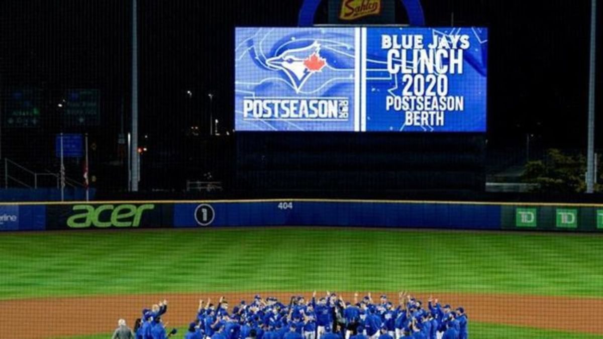 Fans return to Sahlen Field to see Blue Jays Tuesday