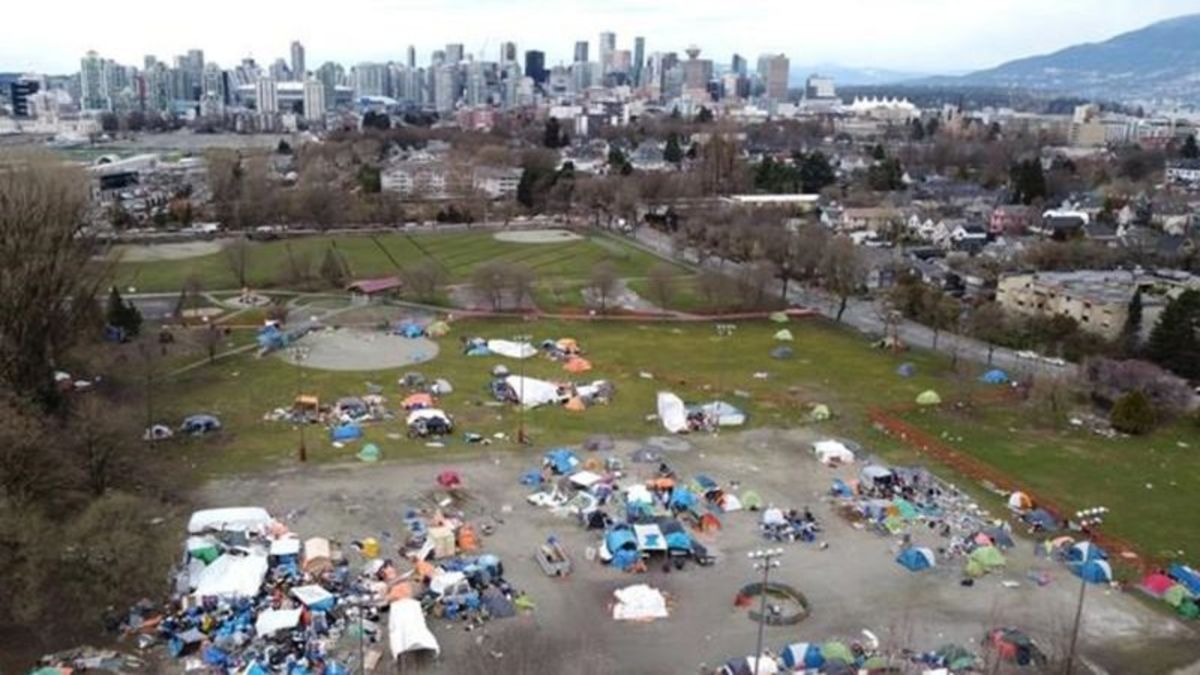 Vancouver park board issues order to restrict tents in Strathcona Park ...