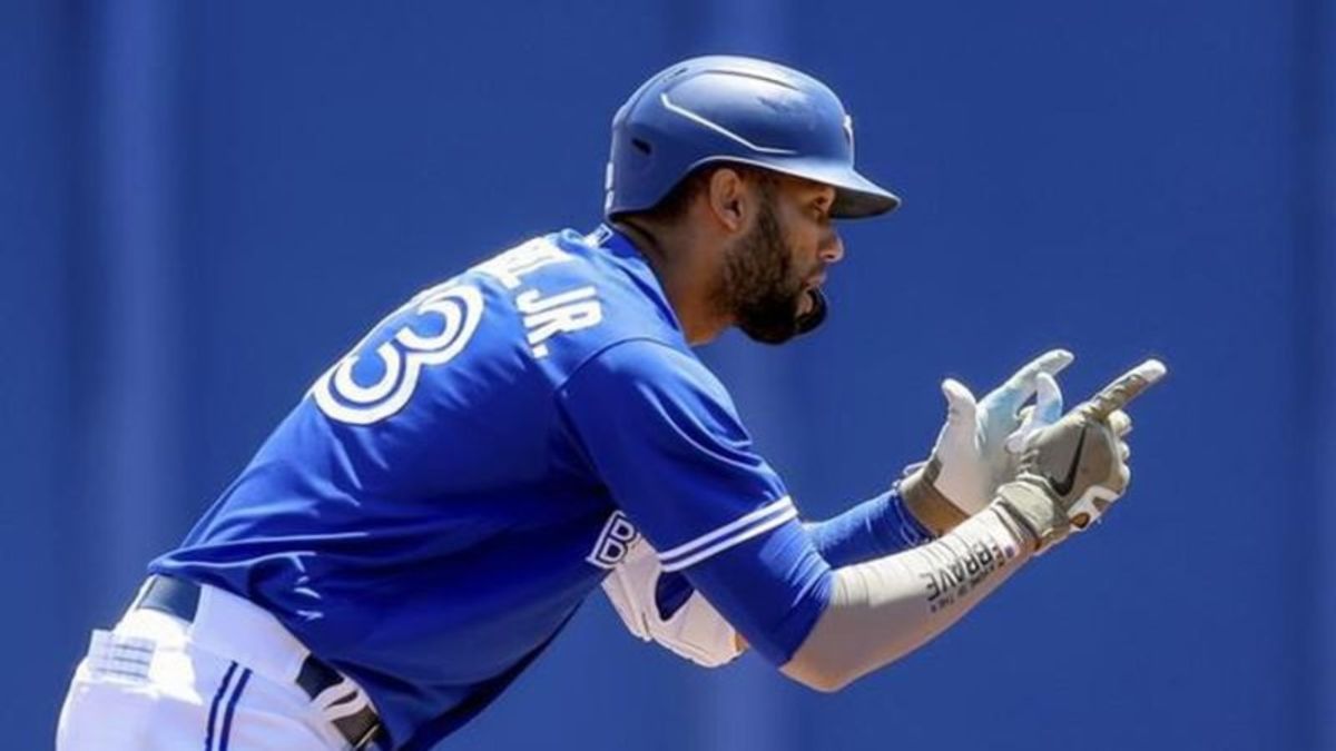 Vladimir Guerrero Jr. scratched from Blue Jays' lineup with sore