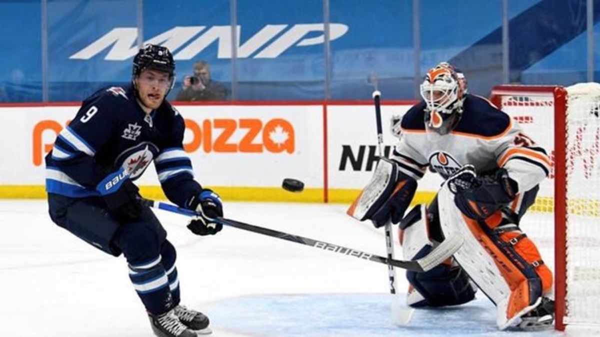 Oilers sign goalie Mikko Koskinen to three-year contract extension
