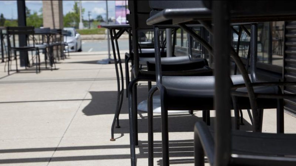 Alberta hair salons, restaurant patios to reopen Tuesday as some COVID