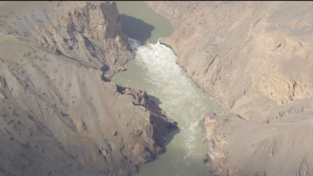 Fraser River Slide | B100