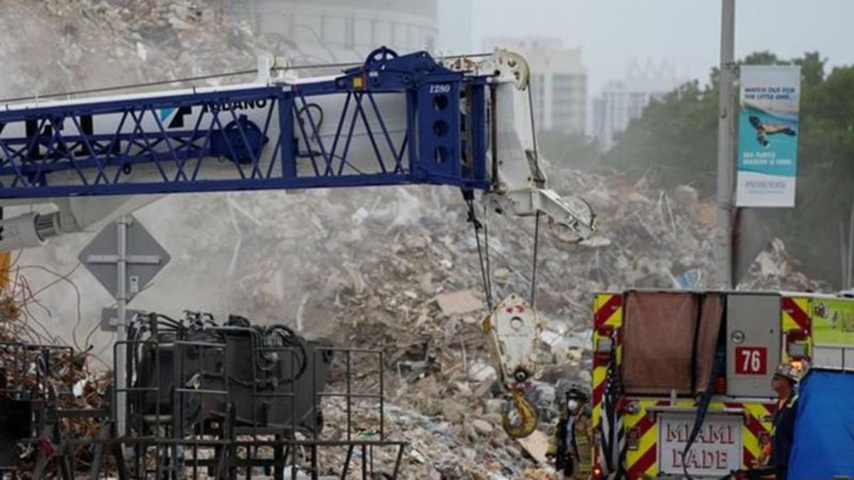 Remains of third Canadian pulled from collapsed Miami condo building ...