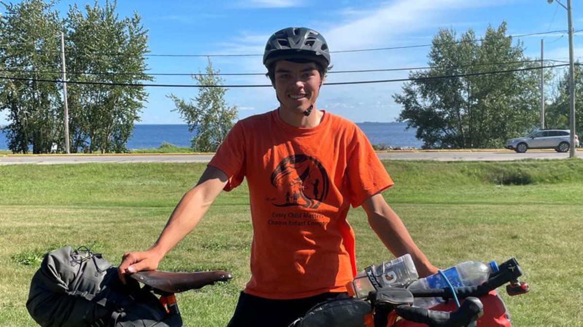 Cyclist arrives in La Ronge to boost residential school awareness paNOW