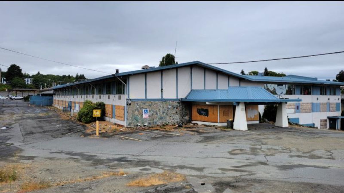 Rezoning application submitted for stagnant Howard Johnson hotel