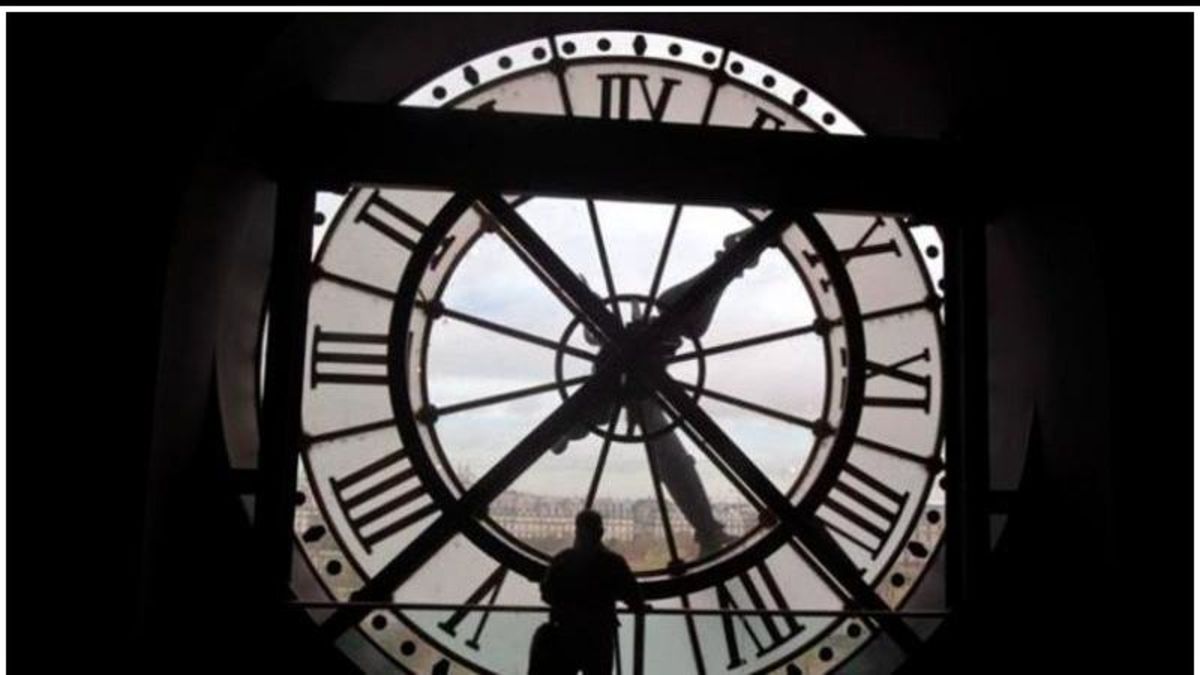 Alberta voters narrowly reject permanent Daylight Savings, favour