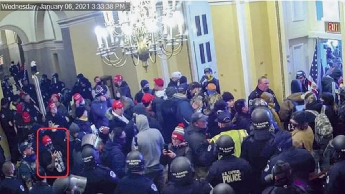 Man charged with storming Capitol made rap videos about riot | Vernon ...