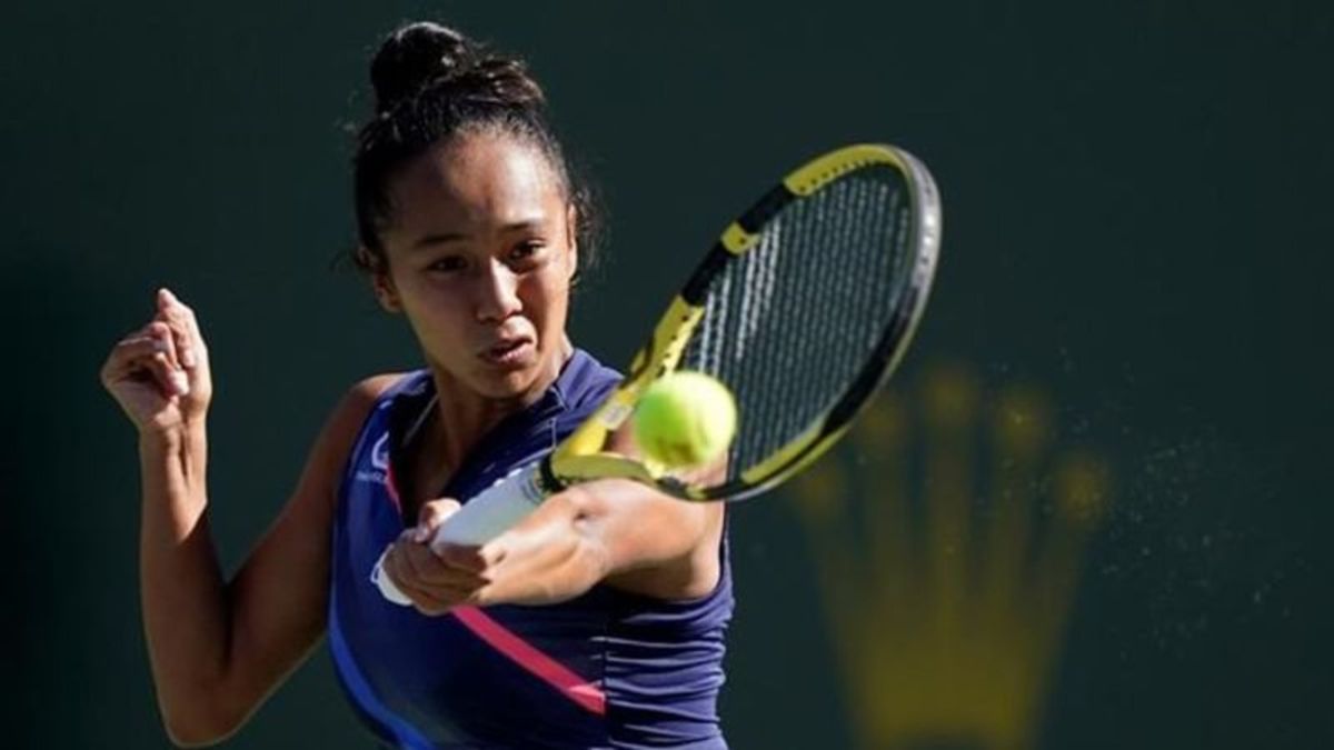 Leylah Fernandez wins opening match in Dubai, will face top-ranked