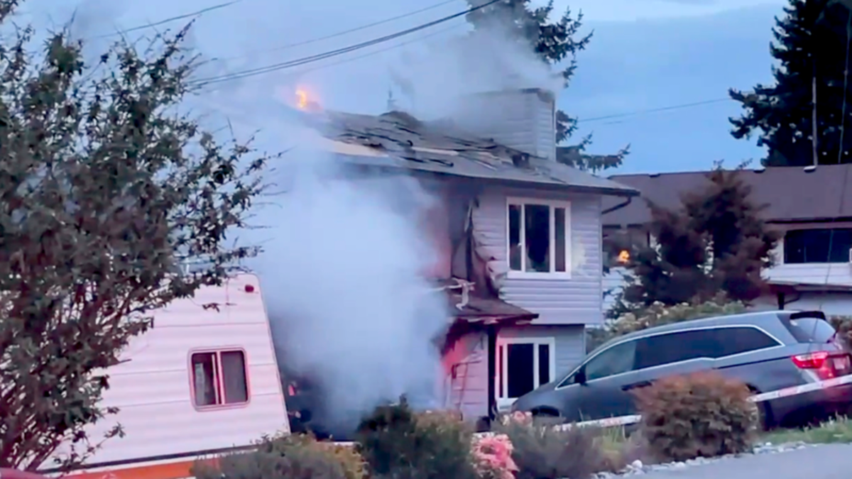 VIDEO: Late evening fire destroys Nanaimo family home | NanaimoNewsNOW ...