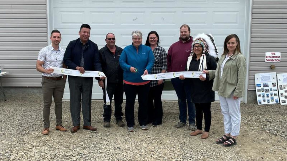 MLA attends group home ceremony in La Ronge, visits NSN day program