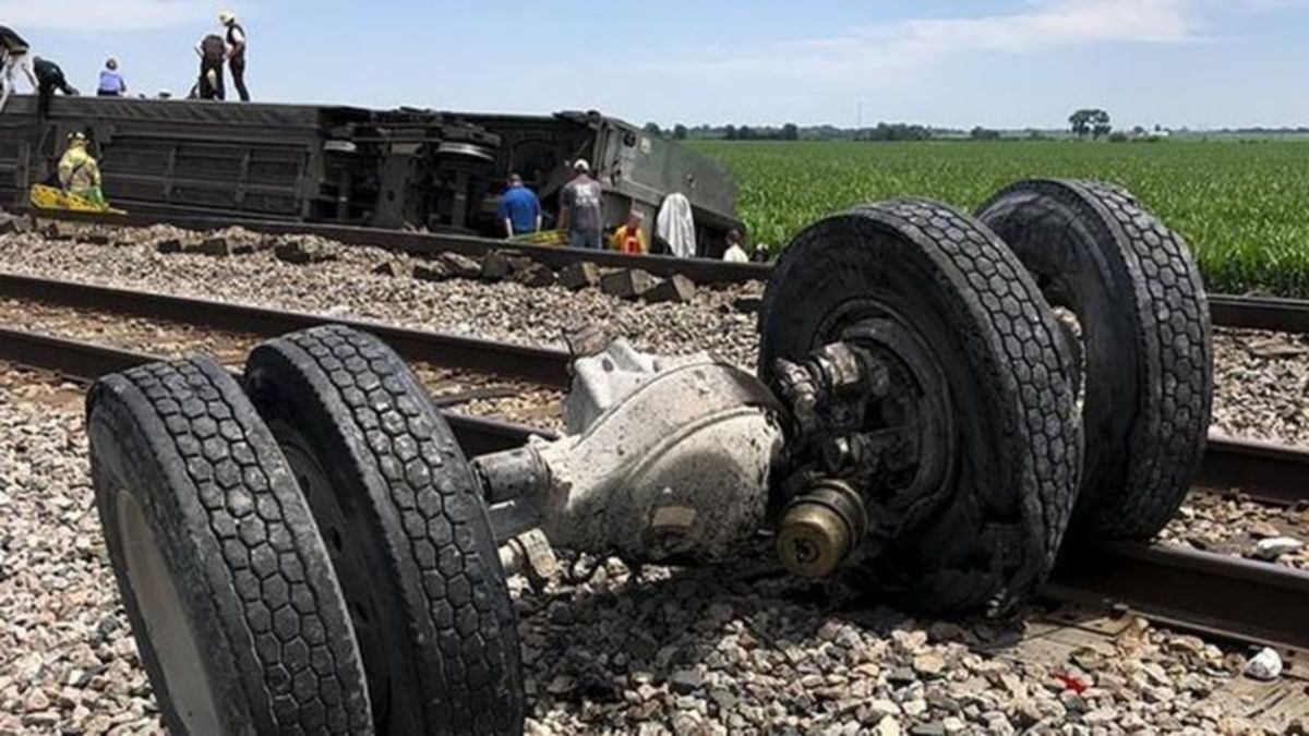 Amtrak train collides with dump truck, derails in Missouri | Fraser ...