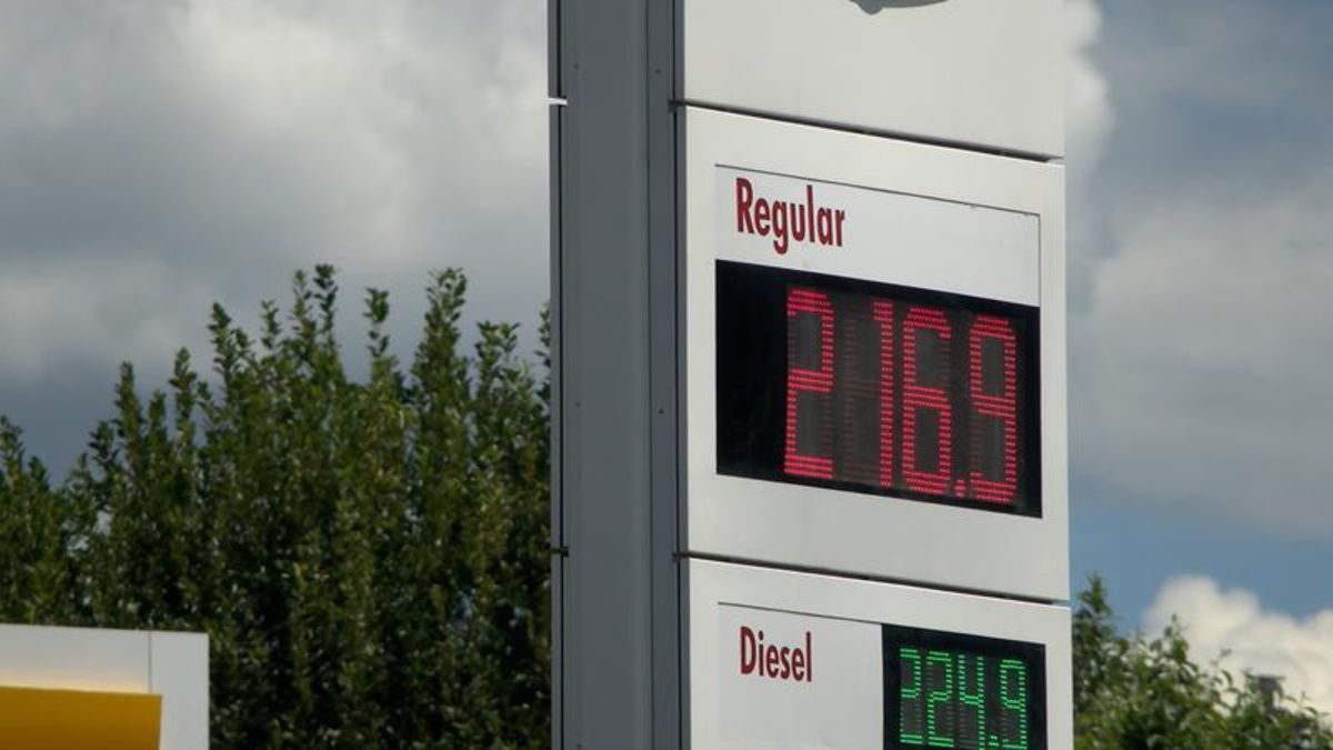 Price hikes expected for long weekend gas prices as Kamloops deals with