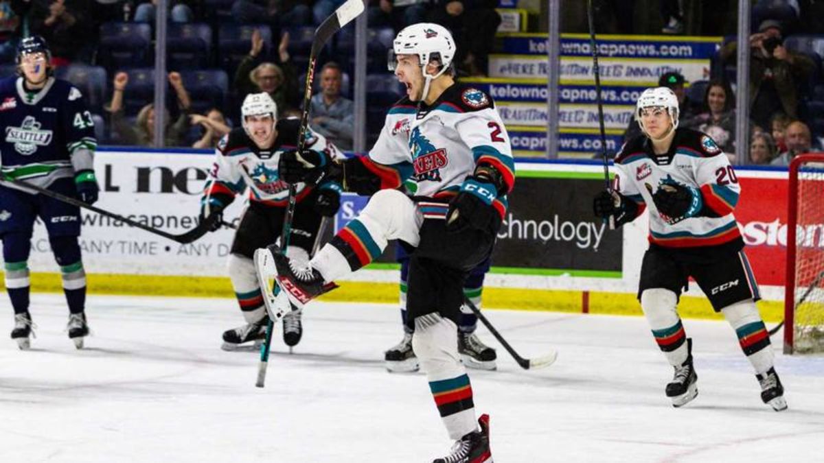 Medicine Hat Tigers v Kelowna Rockets