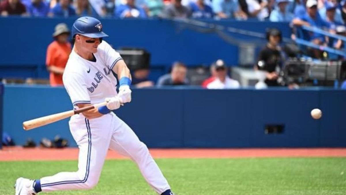 Berrios strikes out six in seven innings in Blue Jays' 4-1 victory