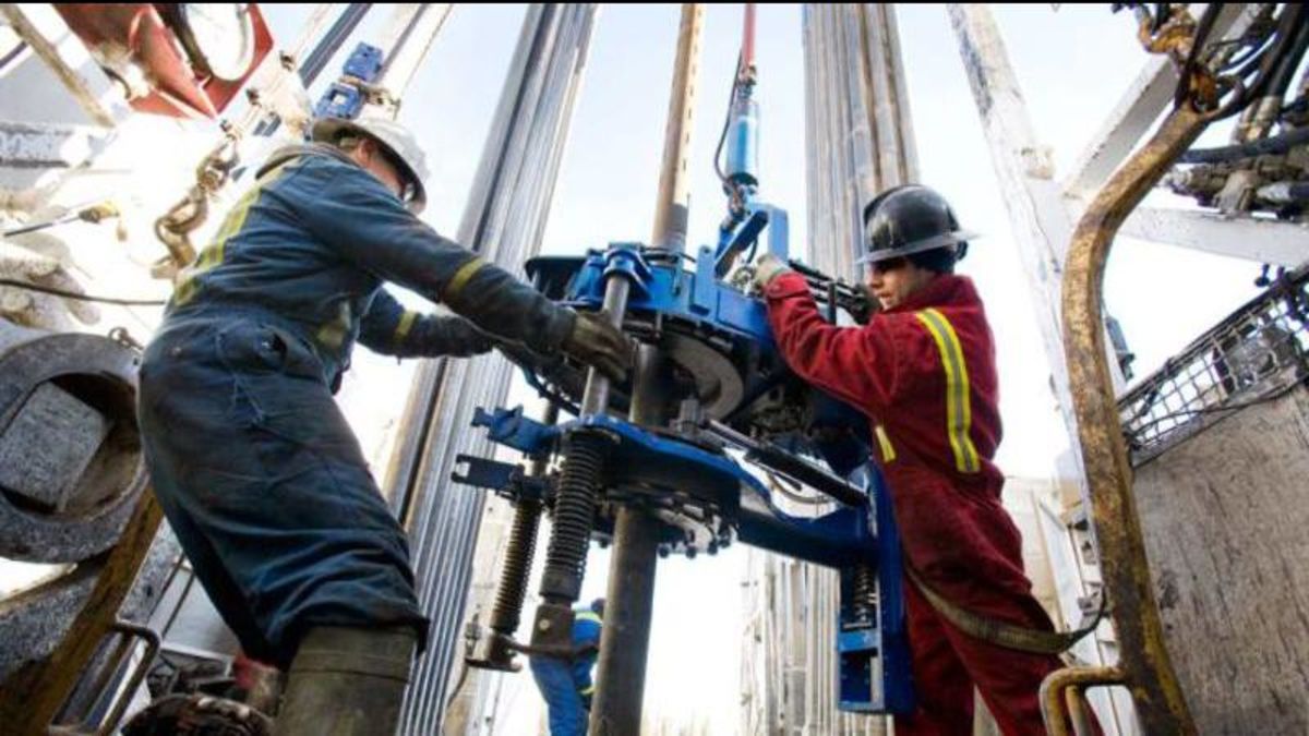 Reduction Oil Rig Province announces red tape reduction efforts for oil service rigs ...
