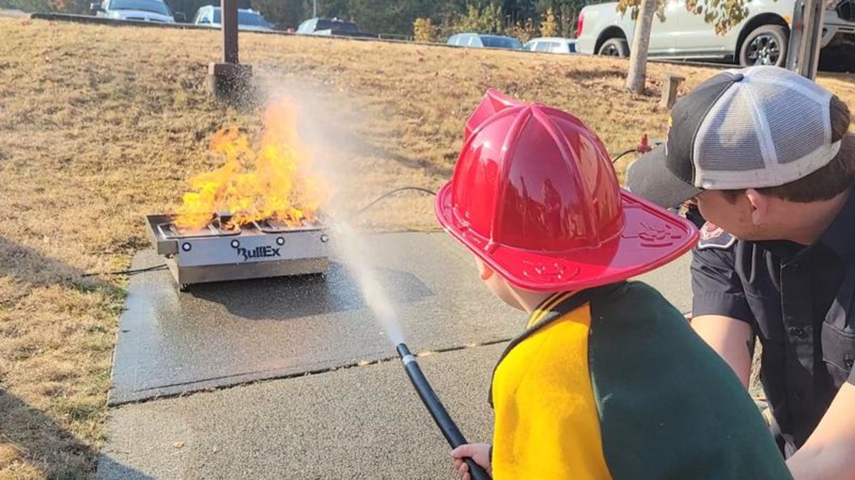 Video lantzville fire rescue opens house 106 9 the wolf