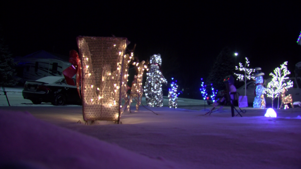 Interactive map see the holiday lights and the holiday sights CHAT