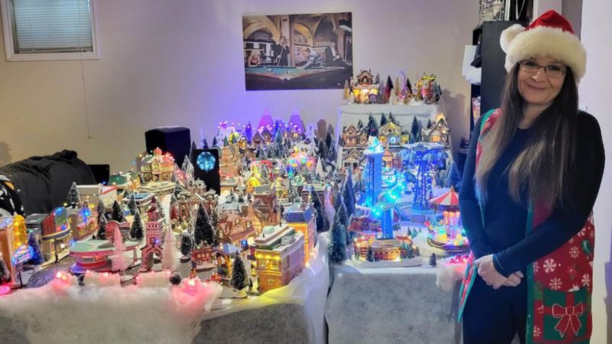 Lloydminster woman builds Christmas spirit through festive hobby
