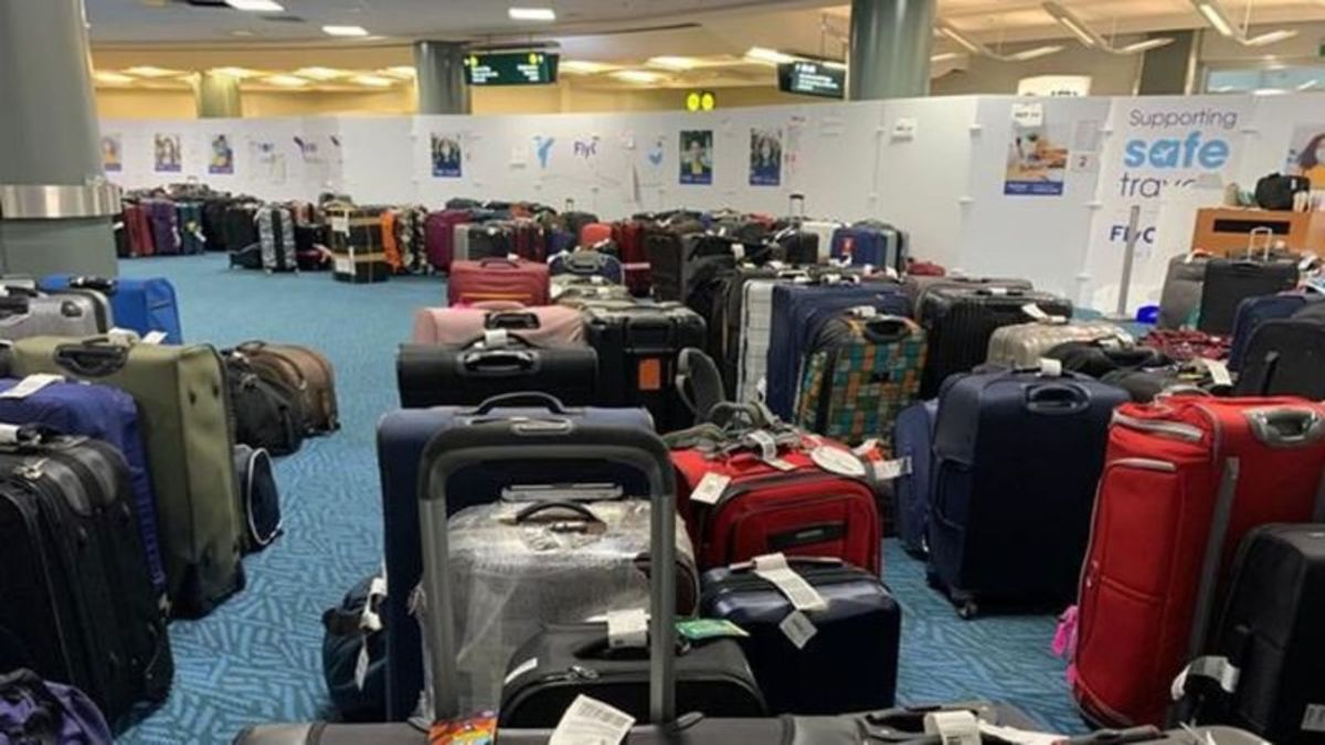 Vancouver woman shocked to find checked bag, clothes in tatters