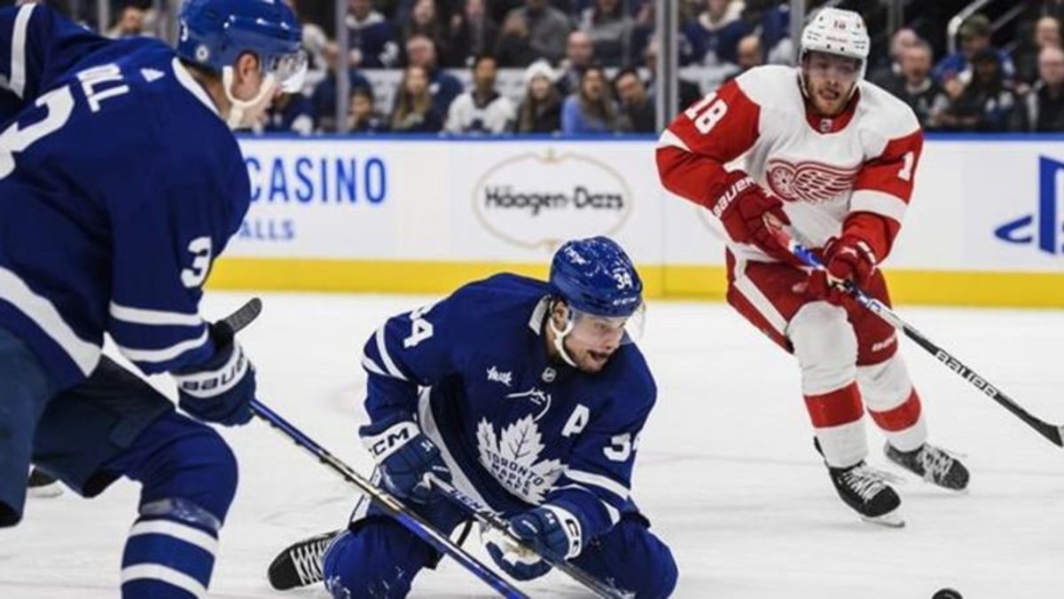 Red Wings fall to Leafs, extending skid to three 