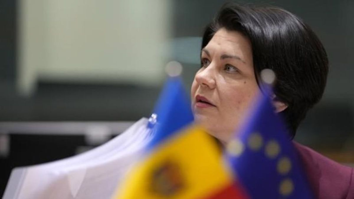 Moldovan Prime Minister Resigns Government Collapses