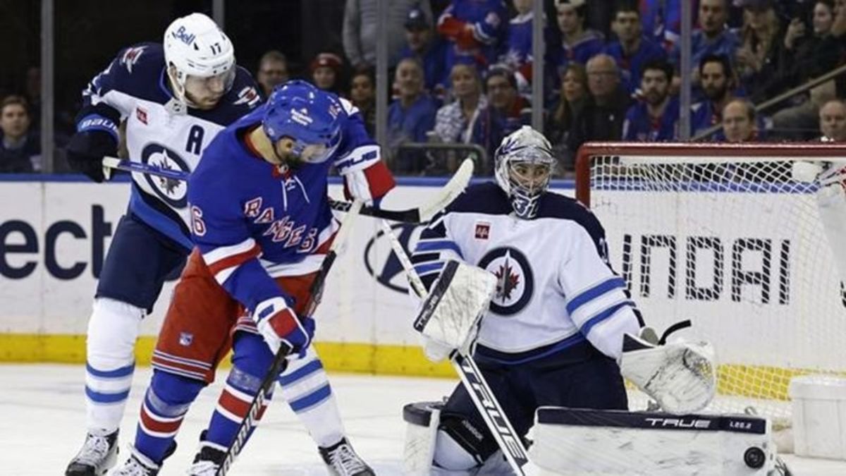 Scheifele Hellebuyck Lead Jets To 4 1 Win Over Rangers