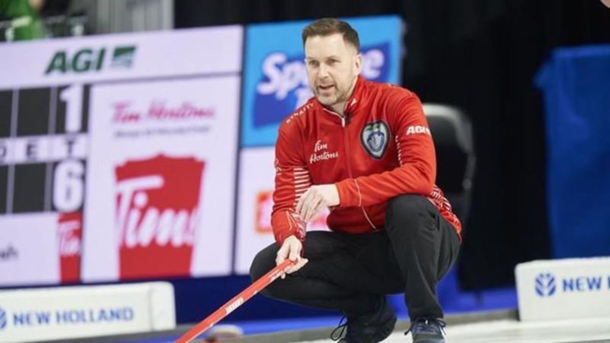 Canada skip Gushue dealing with nagging lower-body discomfort at Tim Hortons Brier larongeNOW