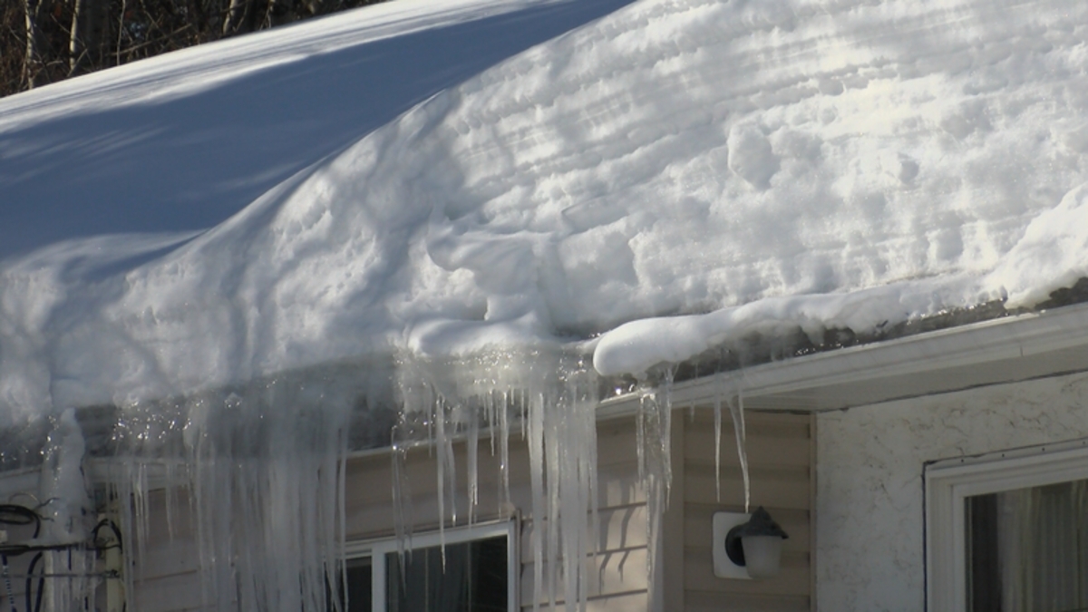 Expert – Be careful when removing snow off your roof | CKPGToday.ca