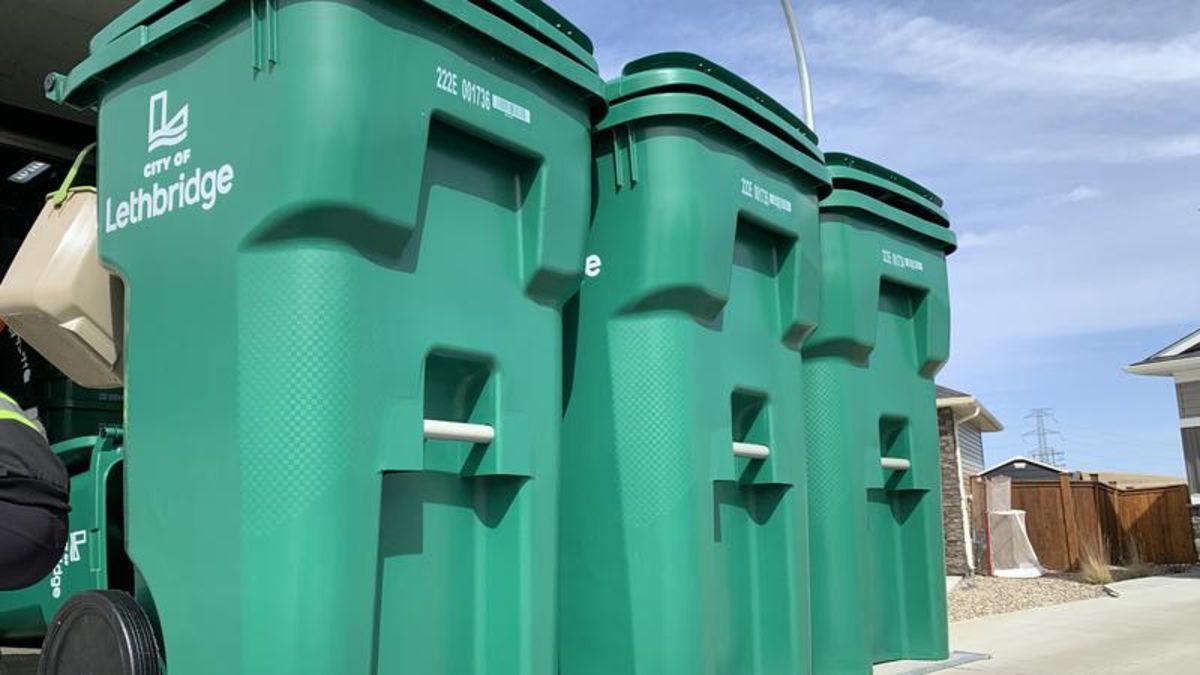 Lethbridge residents to receive green bins in April Lethbridge News Now