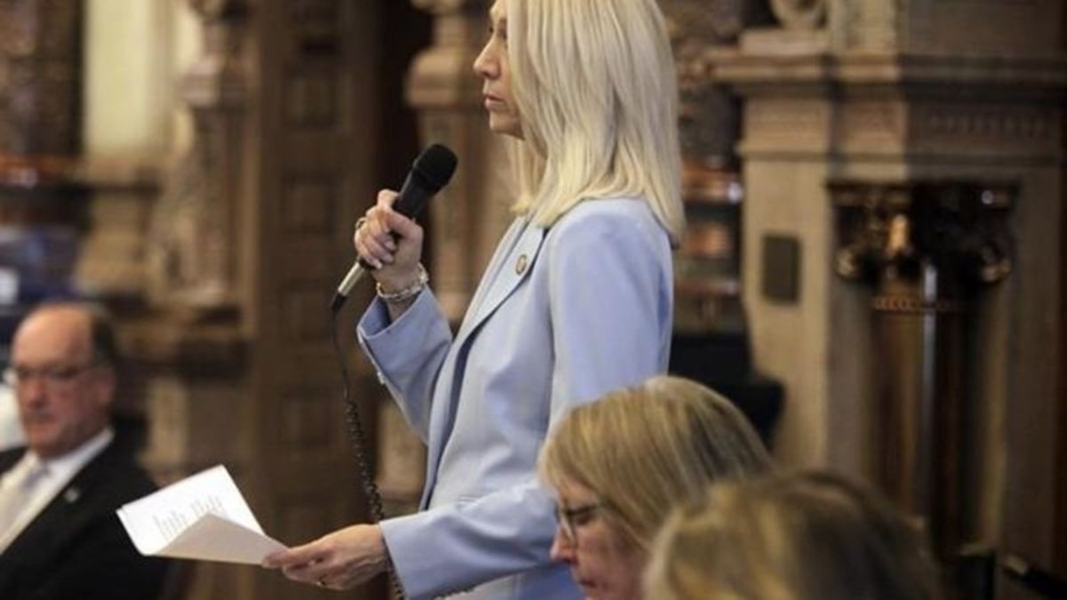 Veto Of Kansas Bill On Trans Athletes Sets Up Override Fight