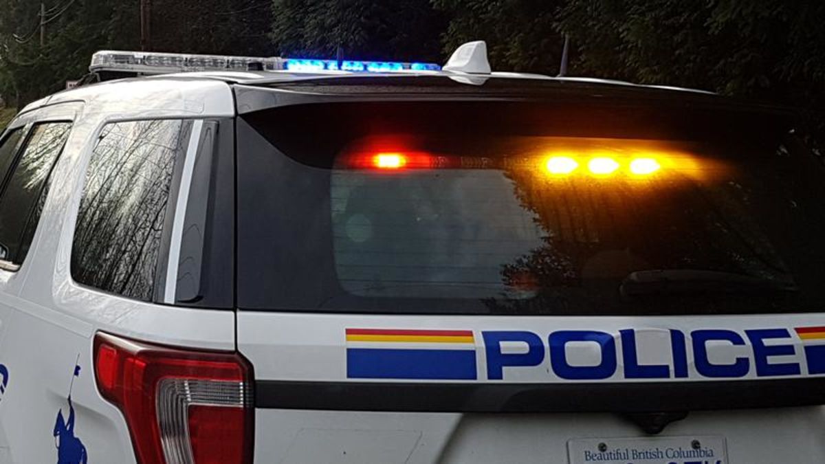 Man hospitalized with facial injuries after downtown shooting ...