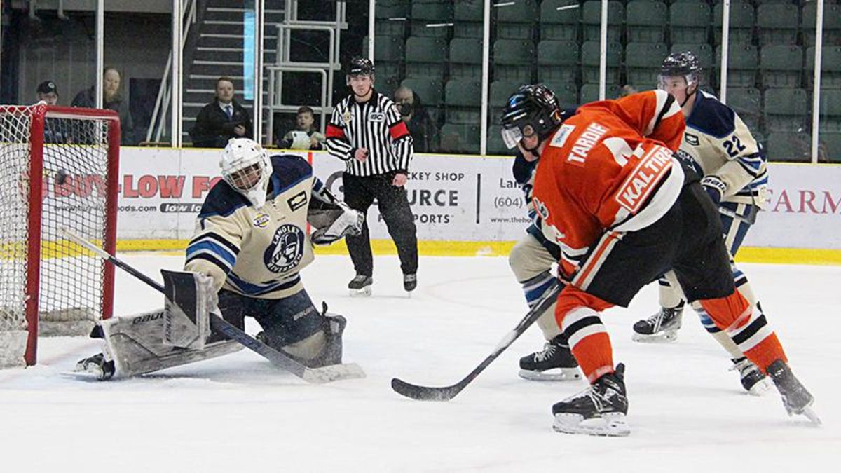 Clippers lose defensive battle 3-1 to Surrey, NanaimoNewsNOW