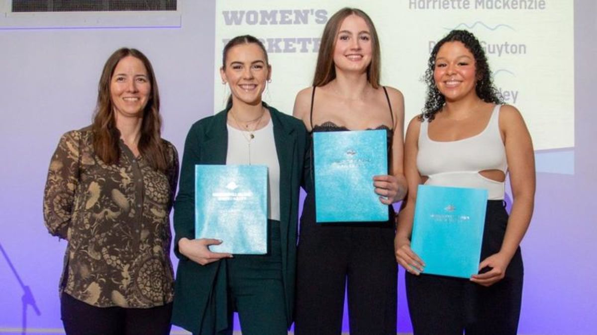 VIU Mariners wrap up successful 202223 season with awards ceremony NanaimoNewsNOW Nanaimo