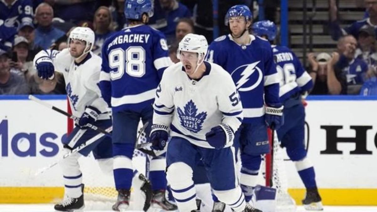 Leafs Erase Three-goal Third-period Deficit, Stun Bolts 5-4 In OT For 3 ...