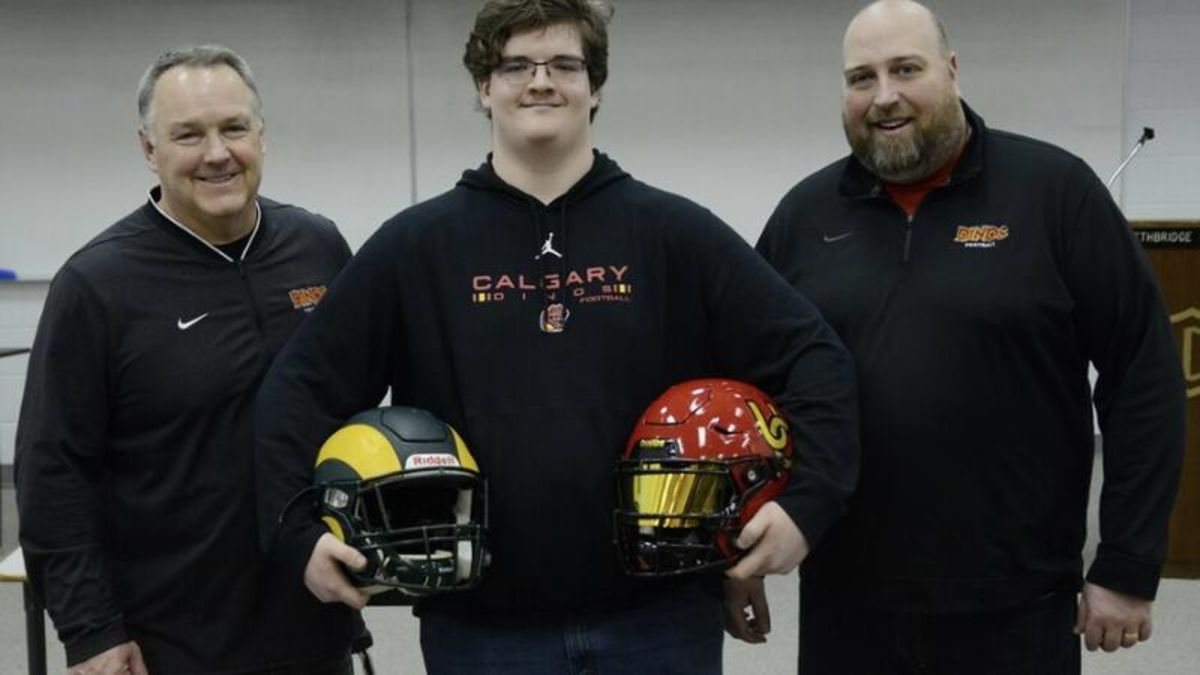 Lethbridge high school football player named to Senior Bowl South team
