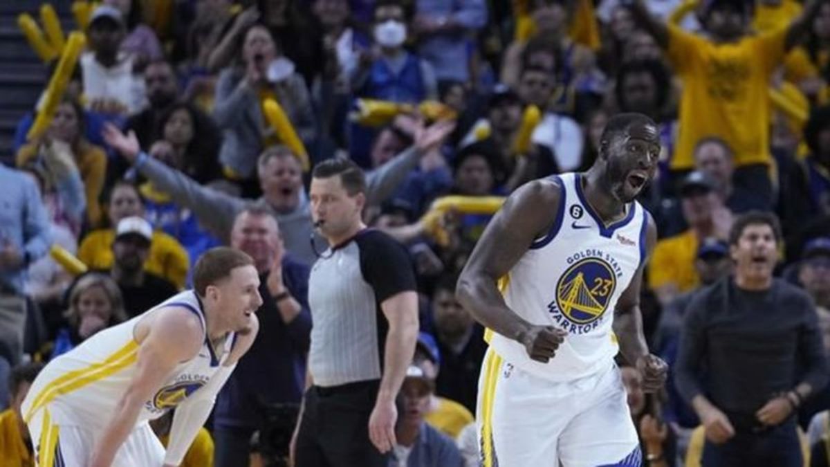 Lakers rally past Warriors to overcome Curry's triple-double, take 3-1  series lead