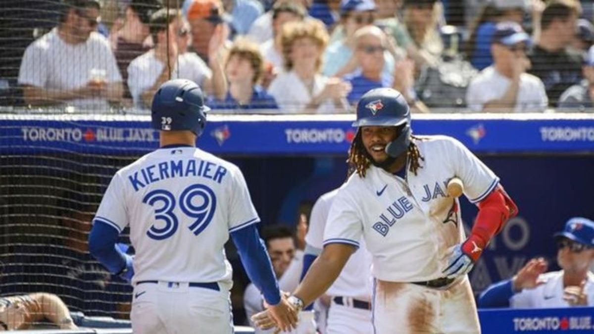 Guerrero drives in 2, Bichette has 2 hits in return from injury