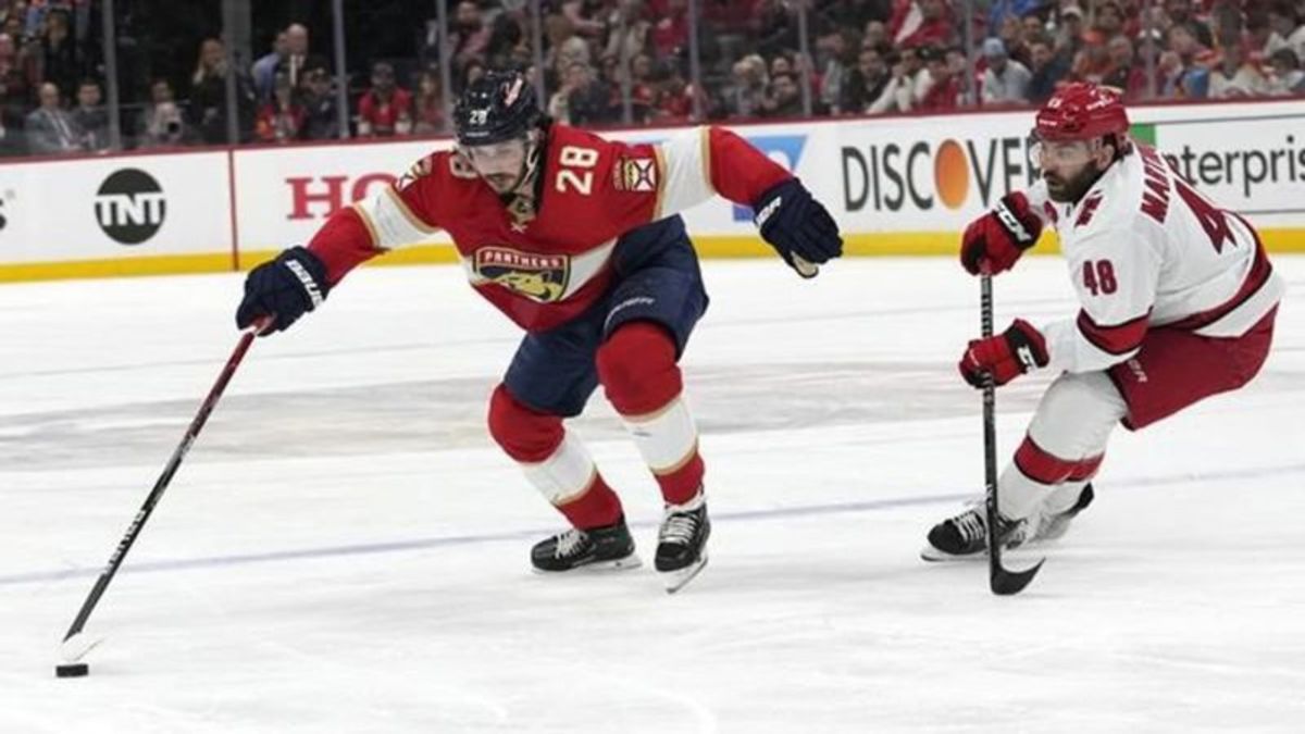 Panthers: Aleksander Barkov questionable to return to Game 3