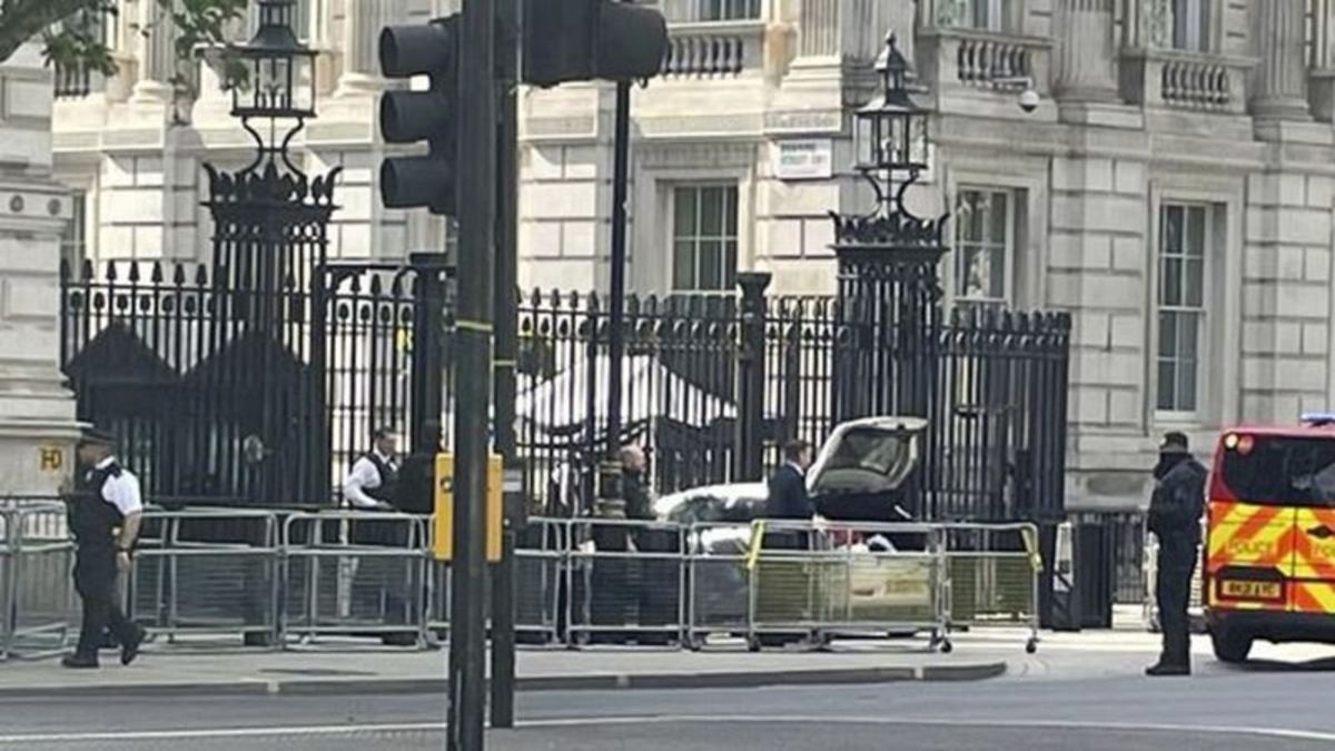 Man arrested after car collides with gates of Downing Street, where UK ...