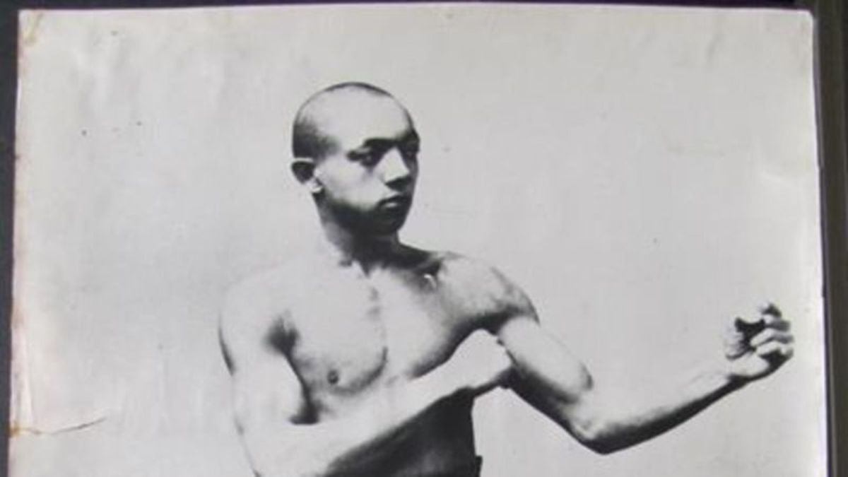 New tribute unveiled for Dixon, the first Canadian to win a