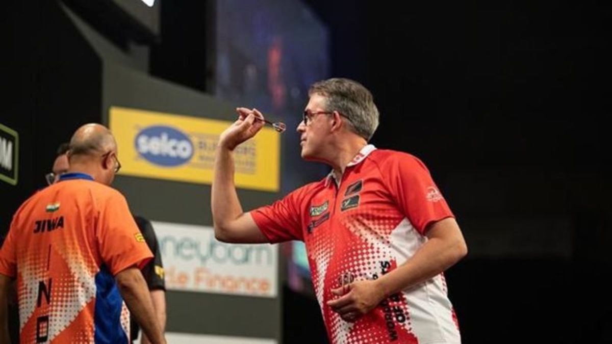 Canadians dispatch India to open World Cup of Darts on a winning note