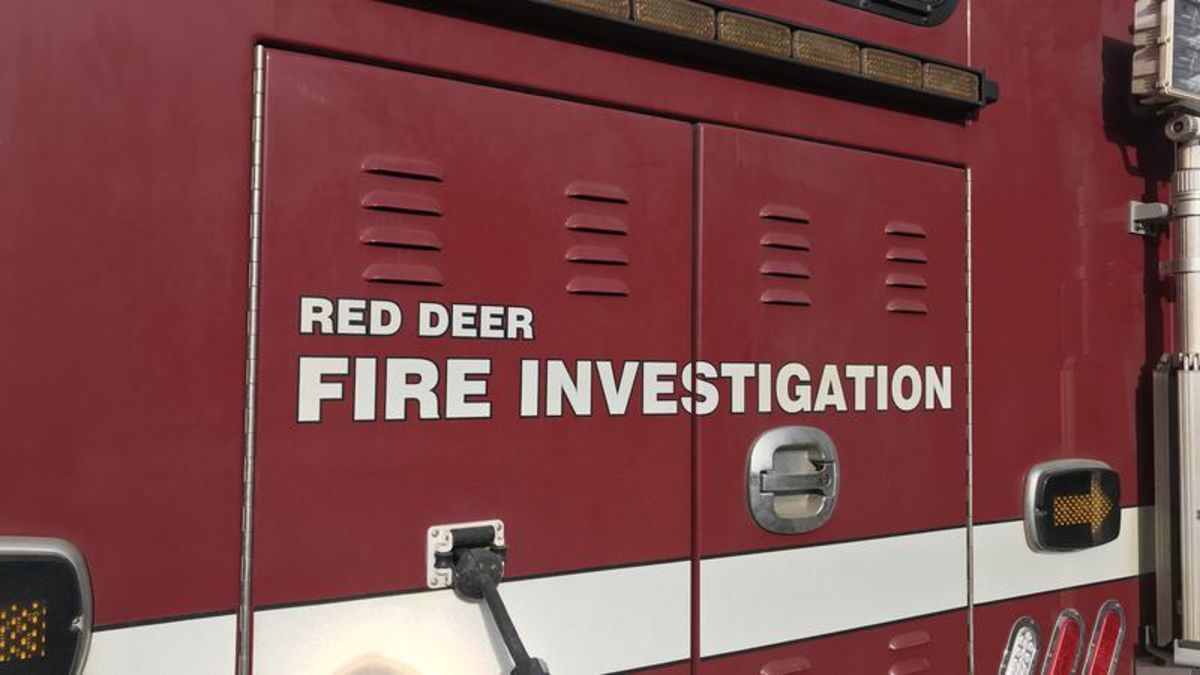 No injuries in Red Deer recycling facility fire