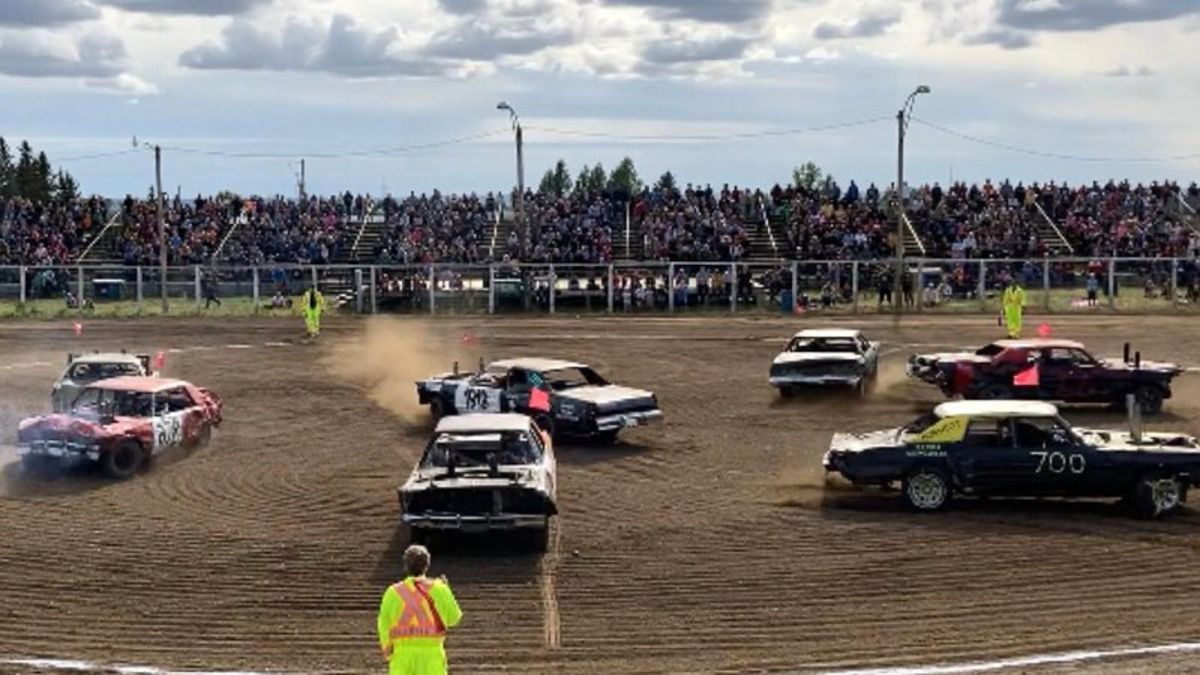 Monster Jams and demolition derbies are a real smash – Daily News