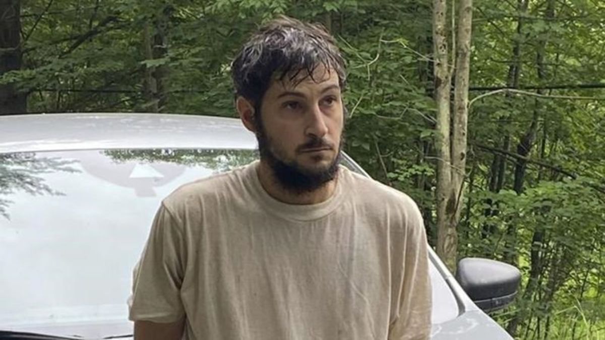 Pennsylvania prosecutor asks the state to take over the probe into a homicide suspect's jail escape - Vimarsana News